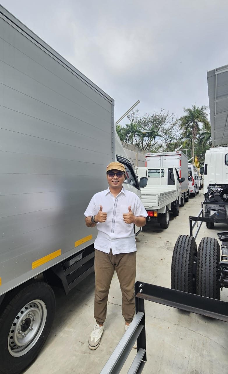 dealer isuzu Tangerang