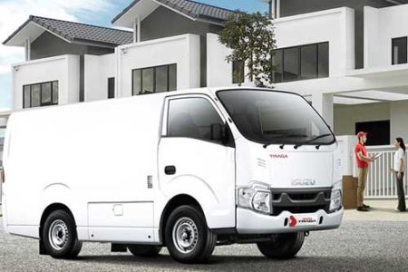 Galeri-Isuzu-Traga-Blind-Van