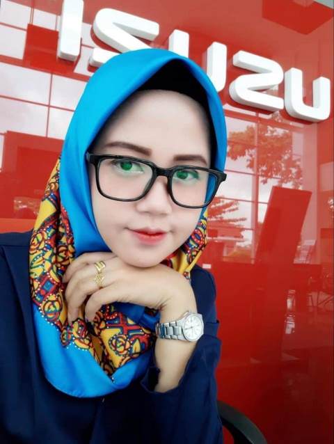 Sales Counter Dealer Isuzu Pekanbaru