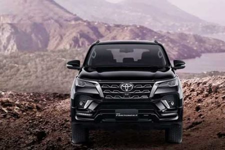 Toyota-Fortuner-2