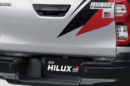 Toyota-Hilux-2